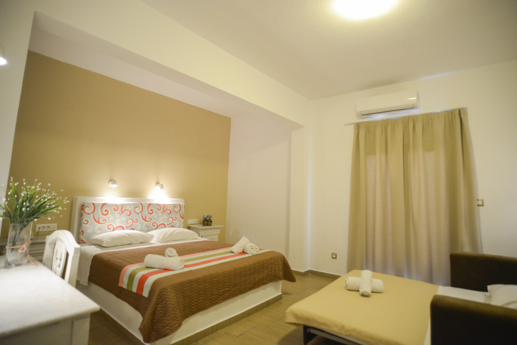 OMIROS HOTEL