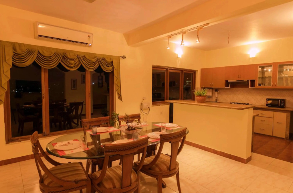 Dona Paula Apartment