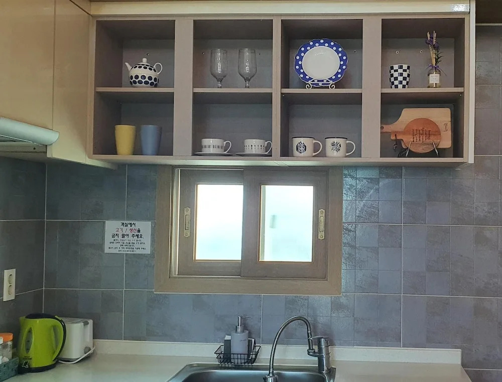 Jeju BasaFan Spa Pension