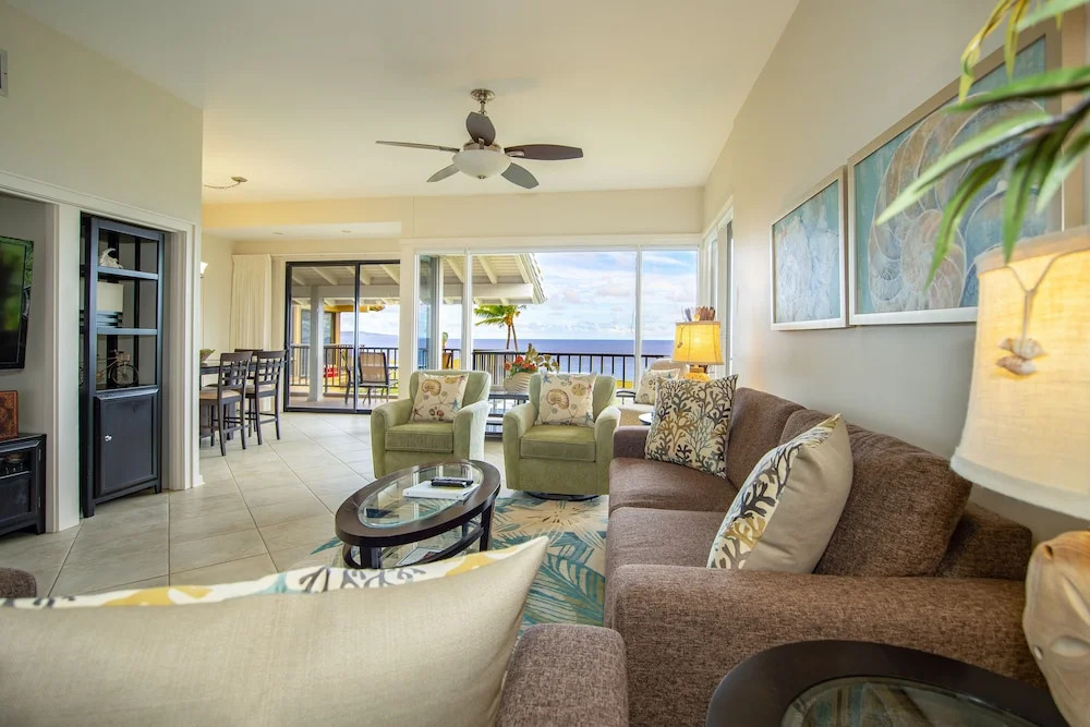 Bay Villa 19G4 Gold Beach Front by RedAwning