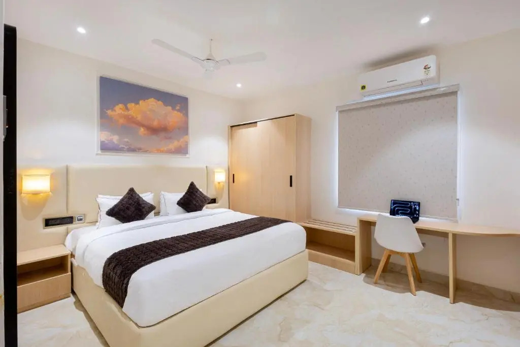 ELYSIUM Premier Suites Hitec City