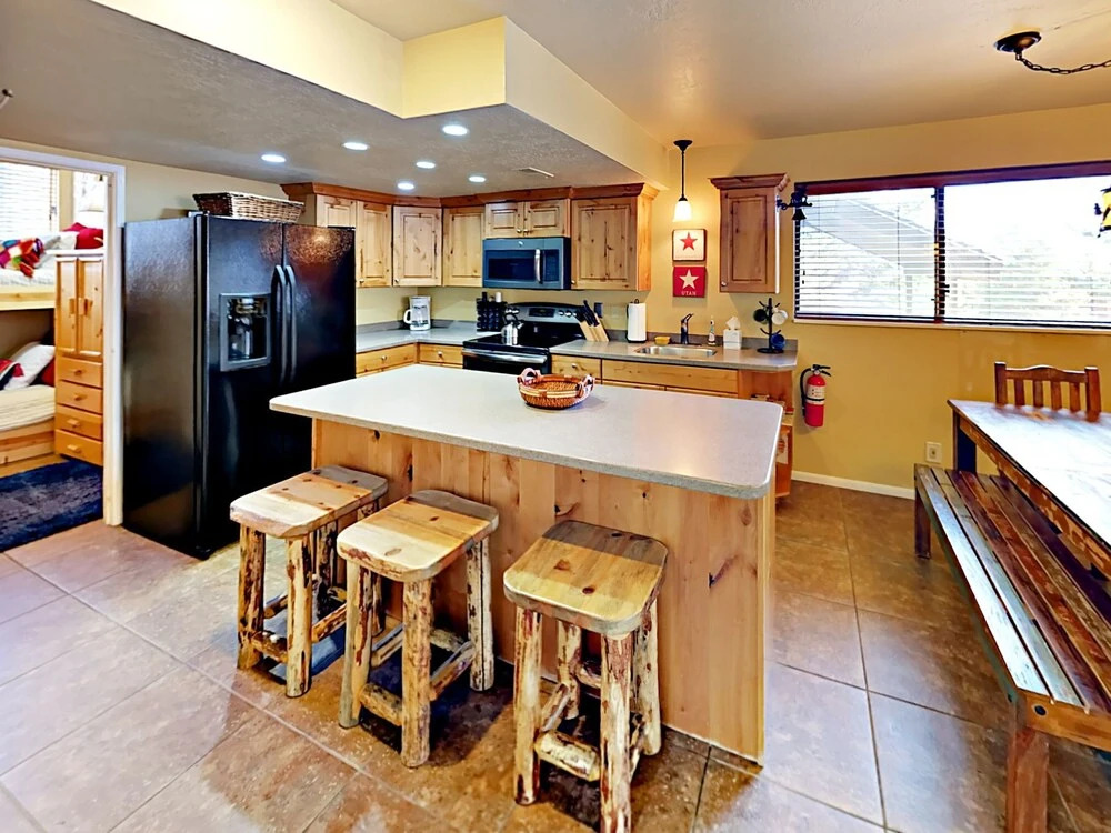 3710 Navajo Trail Townhouse Unit #74 4 Bedrooms 4 Bathrooms Townhouse