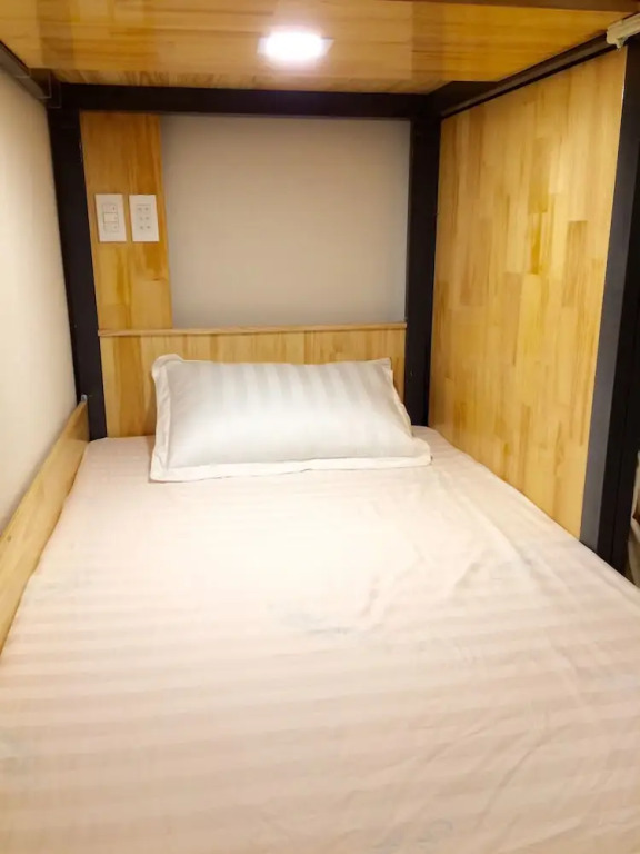 The Lily Hostel and Coffee