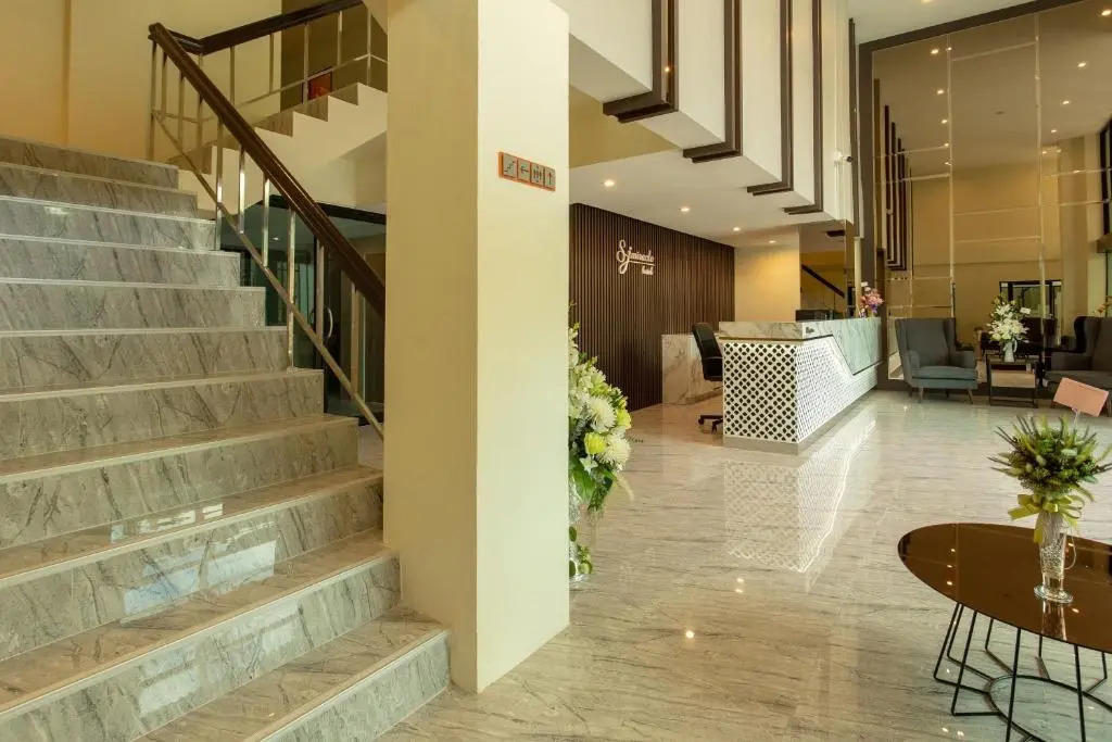 SJ Miracle Hotel