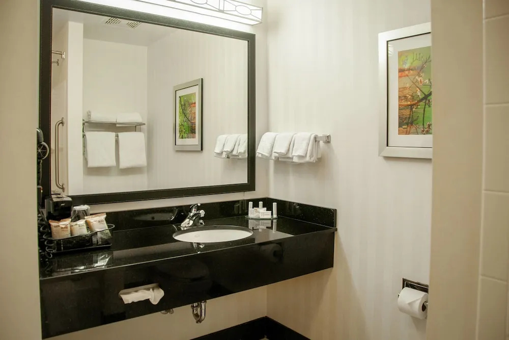 Fairfield Inn and Suites by Marriott Colorado Springs North Air Force Academy