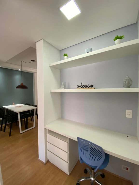101- Lindo Apartamento Amplo e decorado, 2 quartos, sala, cozinha completa, mobiliario moderno, lavanderia , Excelente localização no bairro Bigorrilho