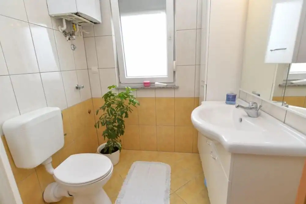 Apartment 696