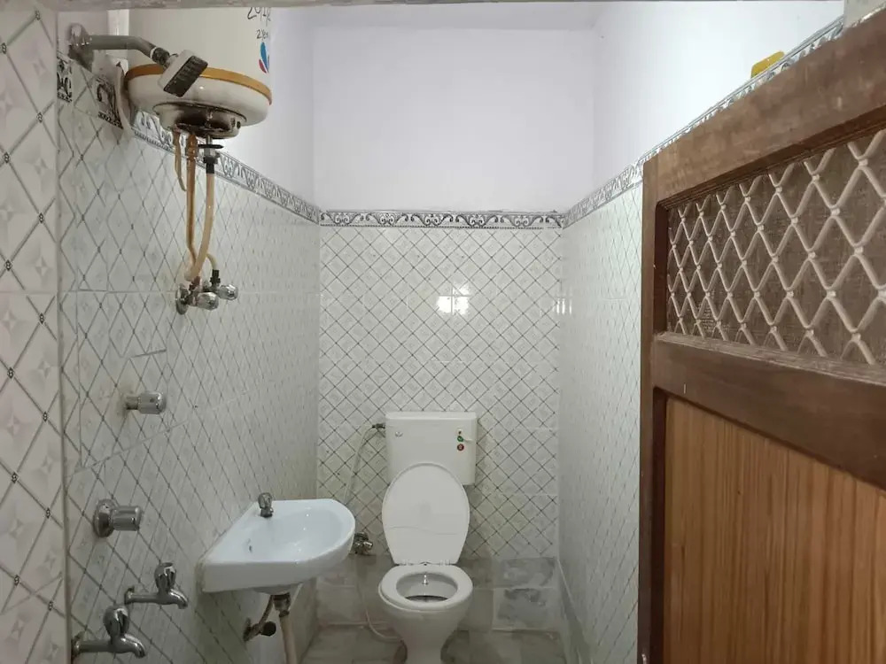 Neem Guest House By GRB