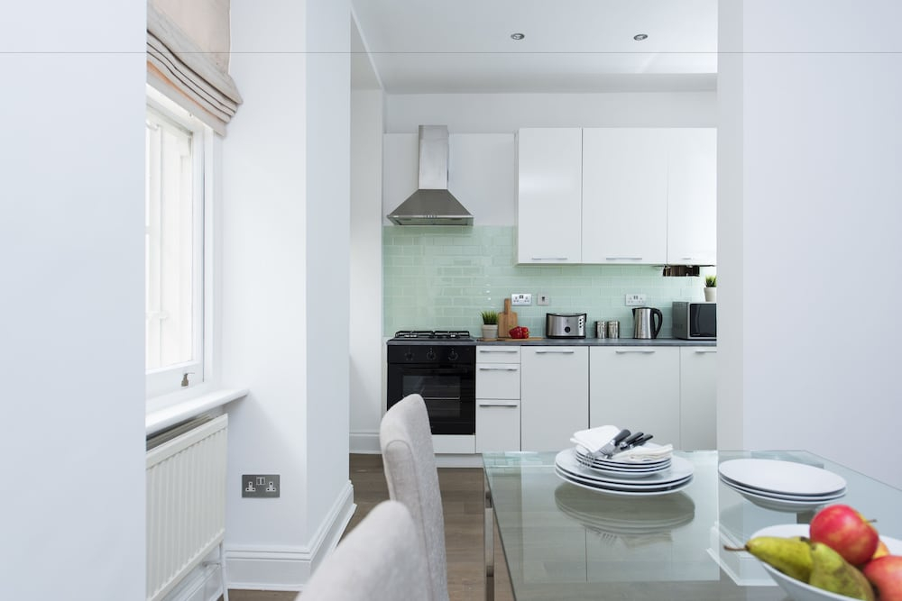 Gorgeous 2BR in Sherlock Holmes' Baker Street!