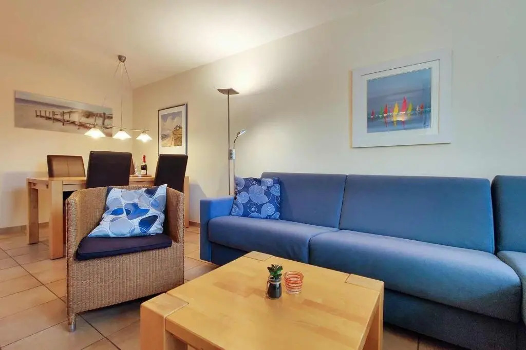Strandnahe-Ferienwohnung-102-mit-Westbalkon-Haus-Hohe-Worth-Duhnen