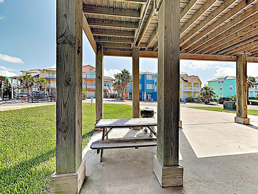 New Listing! Charming & Cozy Gulf Getaway W/ Pool 2 Bedroom Home