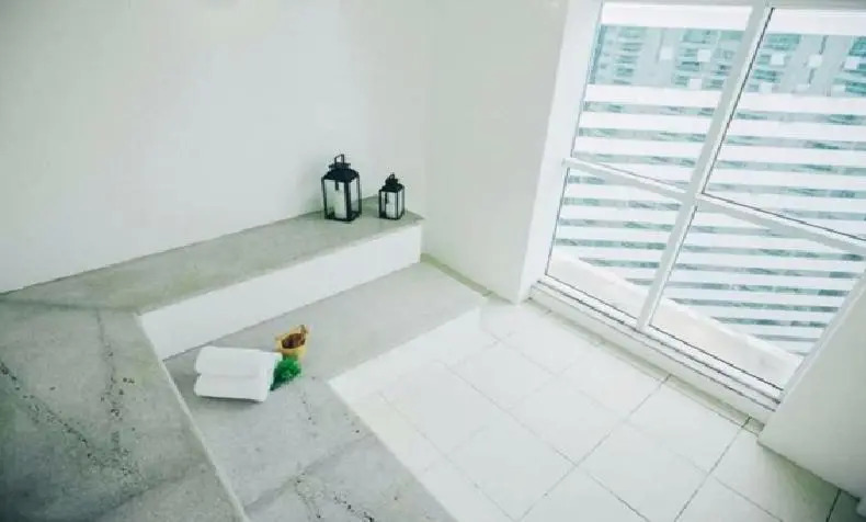 Saint Moritz Express Flat Particular com Garagem, Estilo Provençal no Coração de Brasília