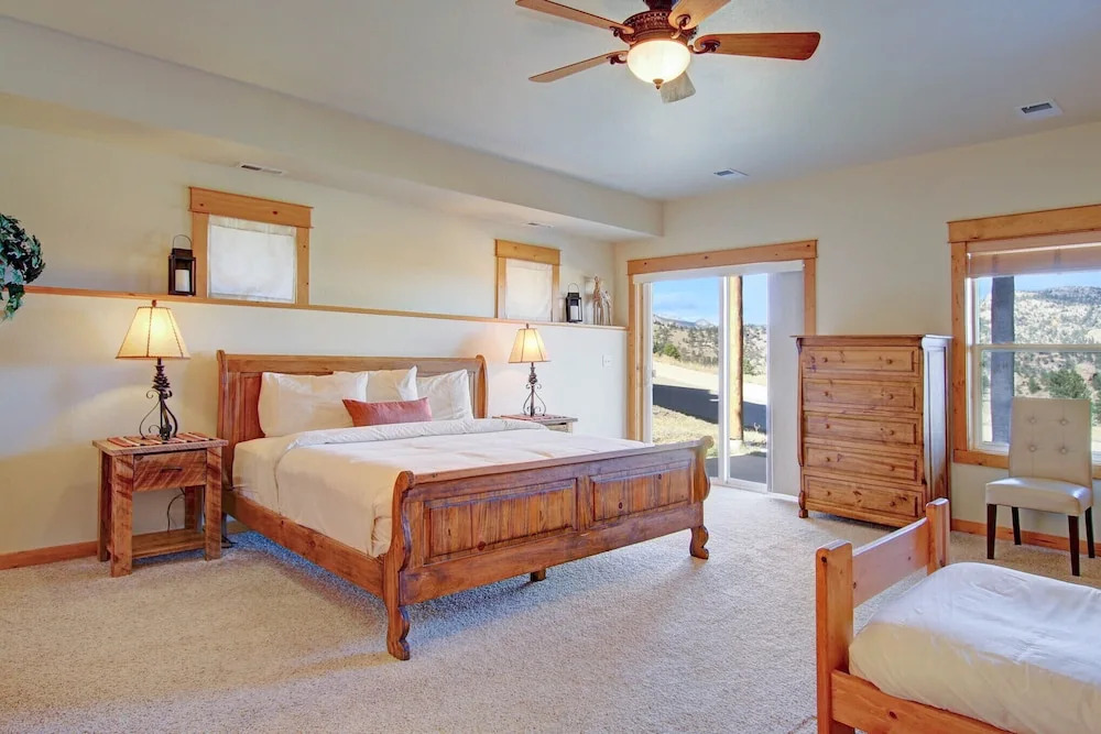 Nisa Mountain 36 2 Bedroom Condo by RedAwning