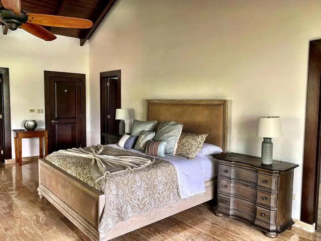 "srvittinivillas Brroe-27/  Resorts Villas/ Espacius - Modern Great"