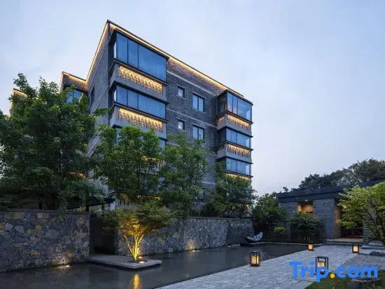 Chongqing Huafang Hotel