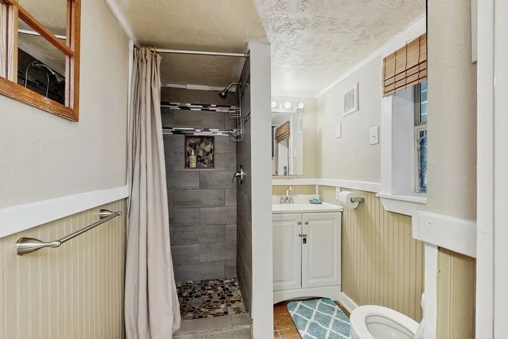 1BR Cozy Dog-friendly Home w/ Kitchenette & Patio