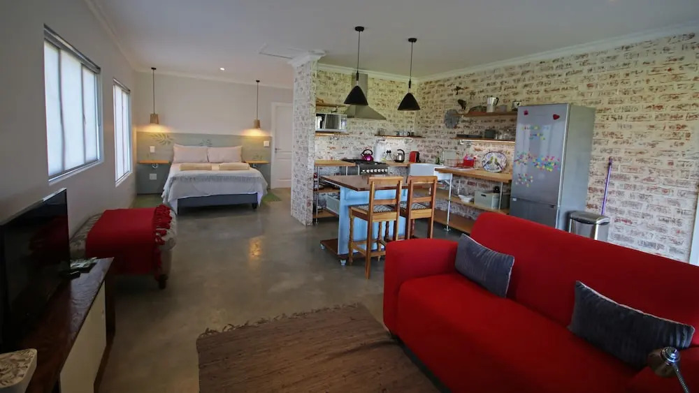 TAMO Guest Farm