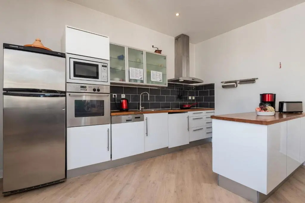 "Le Sky" by EnjoyNice - 3-bedroom apartment with Airco and balcony