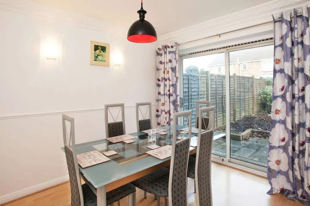 3 Bedroom House Near the City Center