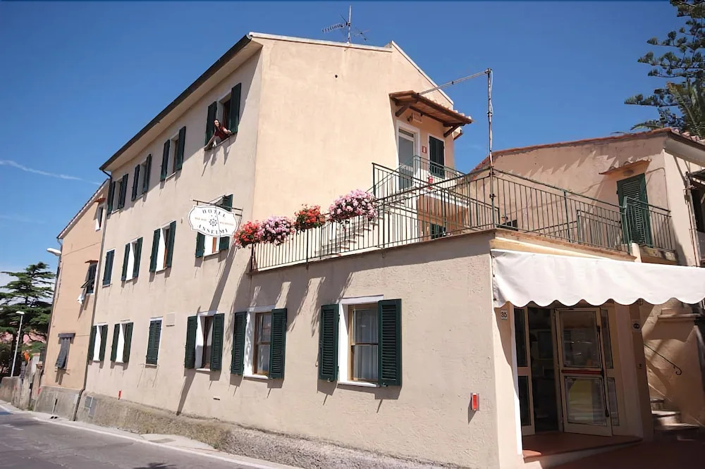 Hotel Anselmi