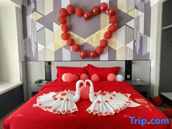 World Lihao Hotel (Jinan Zhangqiu Railway Station Mingshui Ancient Town)