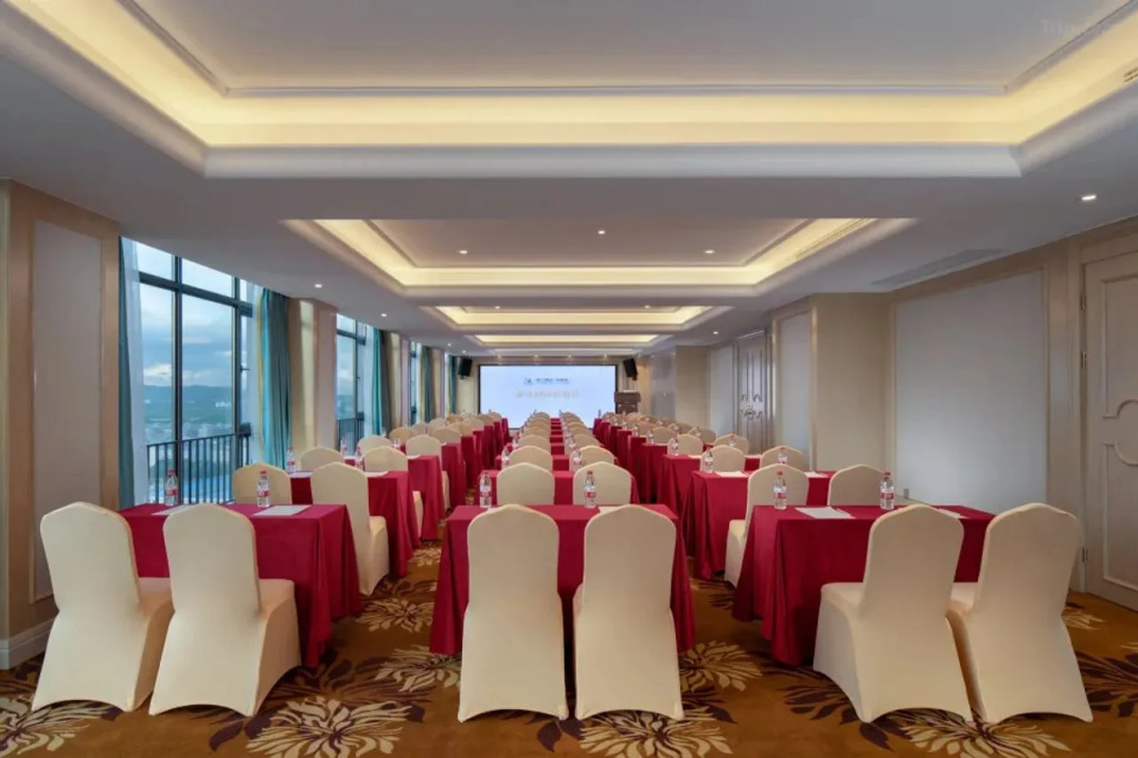 Vienna International Hotel (Zhuhai Gaolangang International)