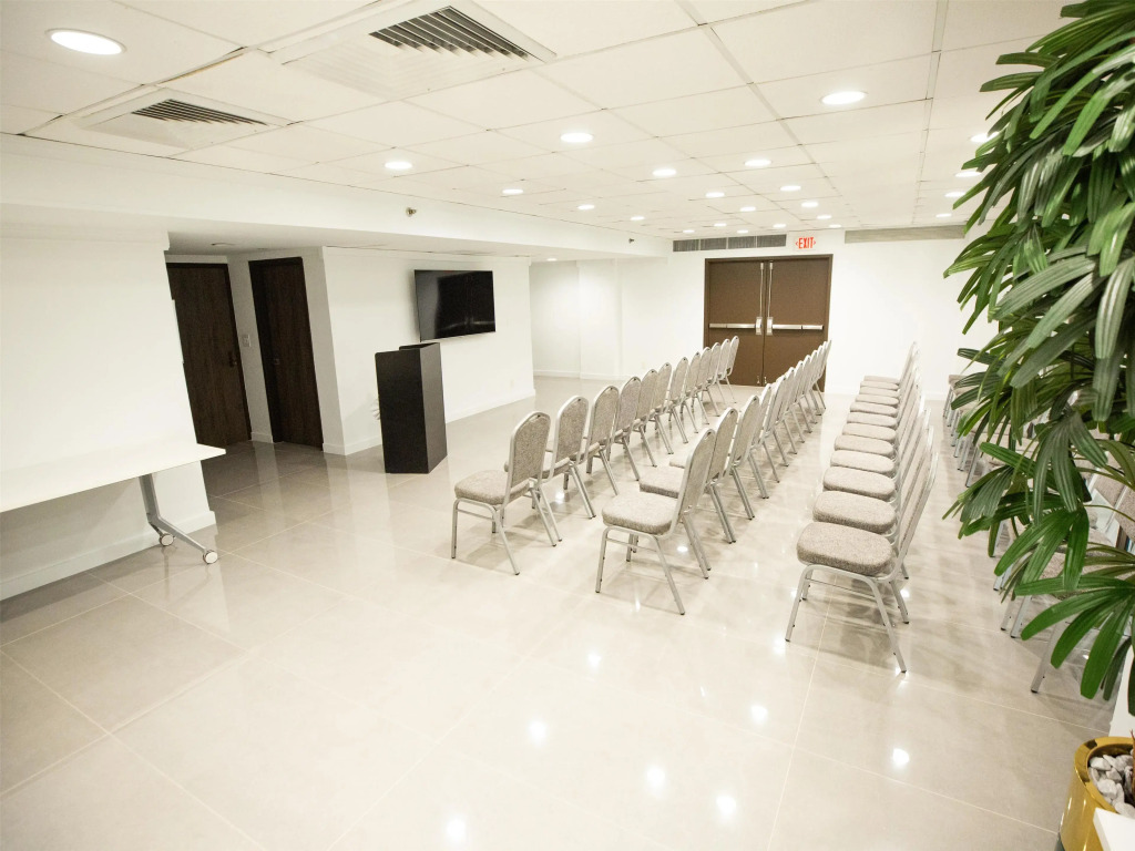 Regency Miami Airport by Sonesta
