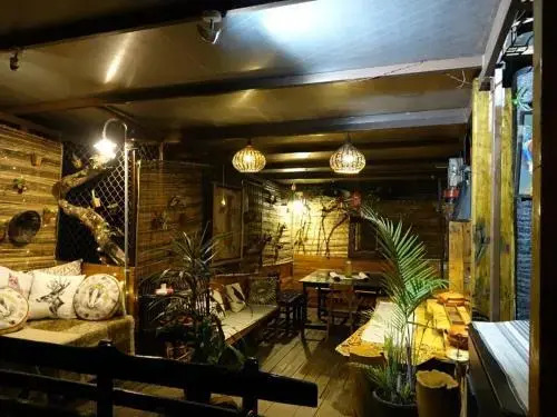 De Rock Jungle Living Resort