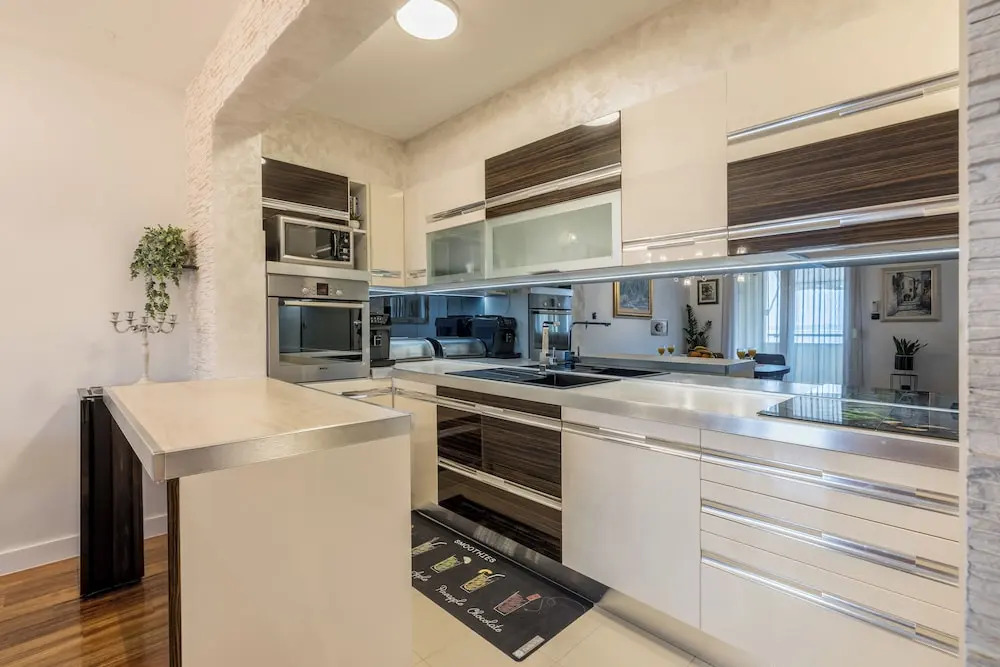 Amigo 2-Bedroom Luxury Suite - Seaview