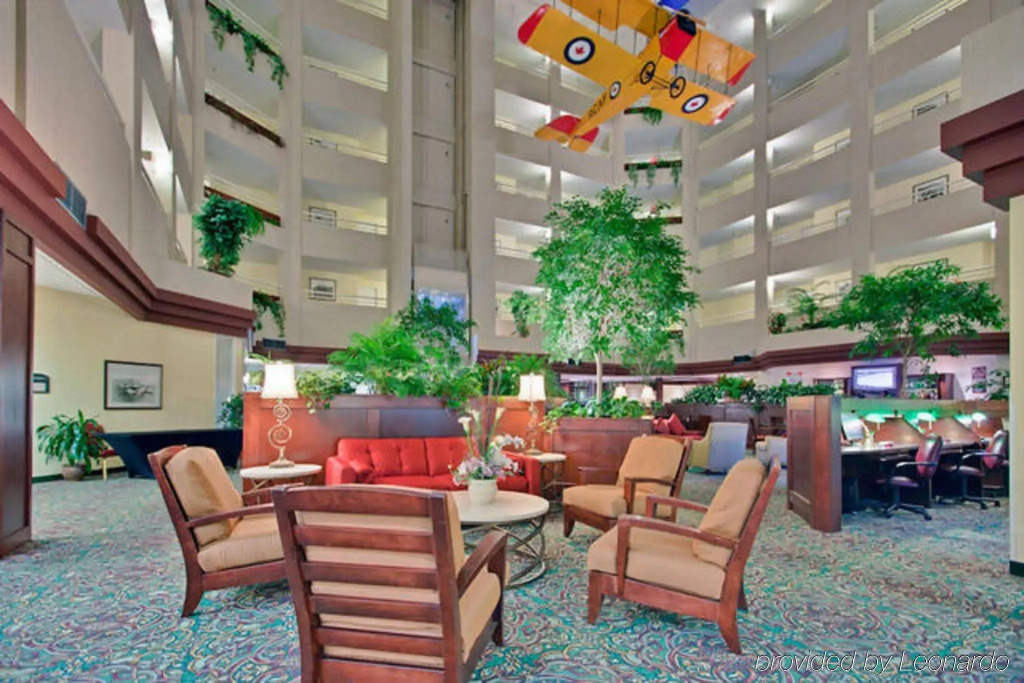 Holiday Inn Montreal Longueuil by IHG