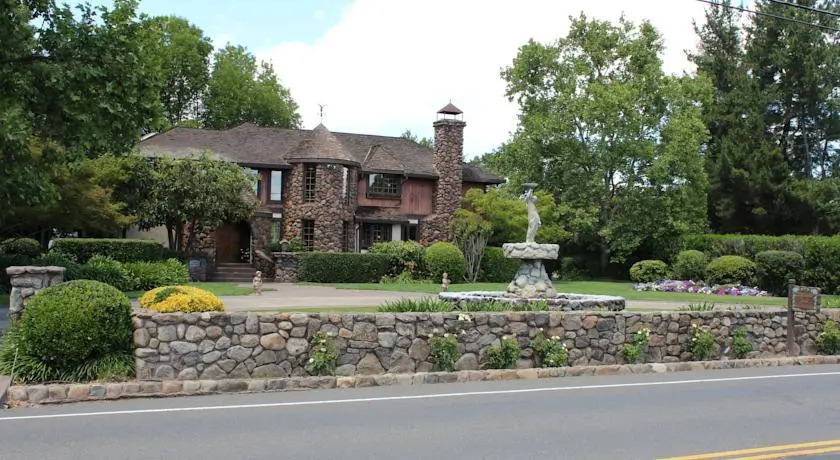Zinfandel Inn