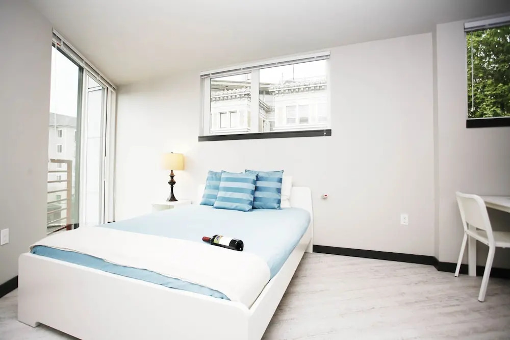 Madison Cap Hill Condos by Barsala