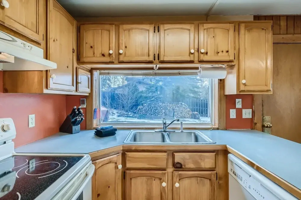 Cozy Colorado Log Cabin