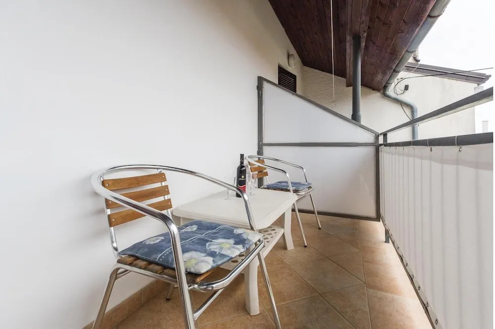 Stunning Home in Porec With Wifi and 2 Bedrooms