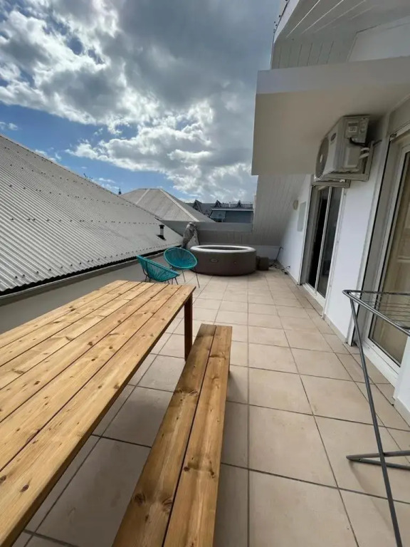 Saint-Leu Reunion Centre Ville T3 Duplex Meuble