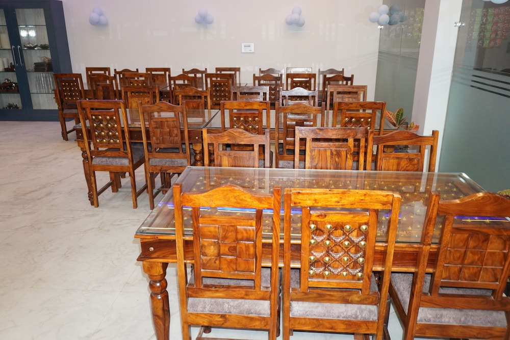 Hotel GV Group and Restaurant