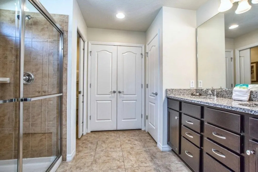 Windsor at Westside-5 Bedrooms House w/pool-3703WW 5 Home by RedAwning, Kissimmee