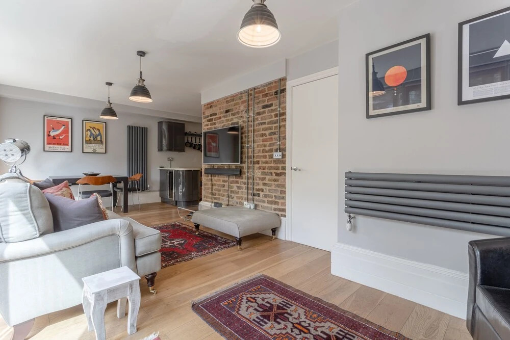Chic 2 Bedroom Garden House in Dalston
