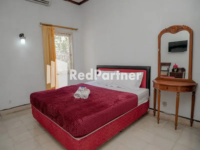 Rajawali Guest House Mitra RedDoorz