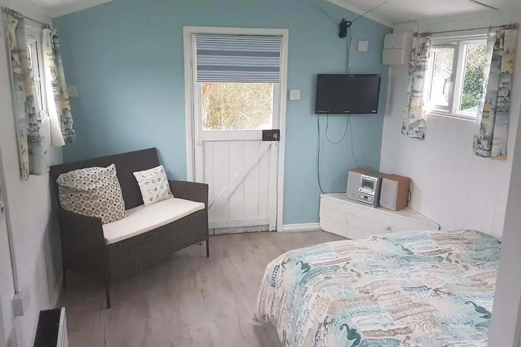Captain's Cabin