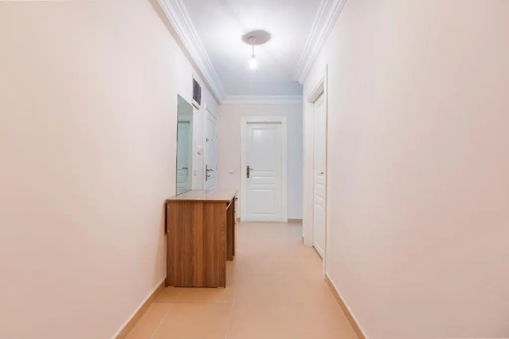 WEEKLY rent of 2+1 apartment 250 m from the sea and in center of all need/Alanyas