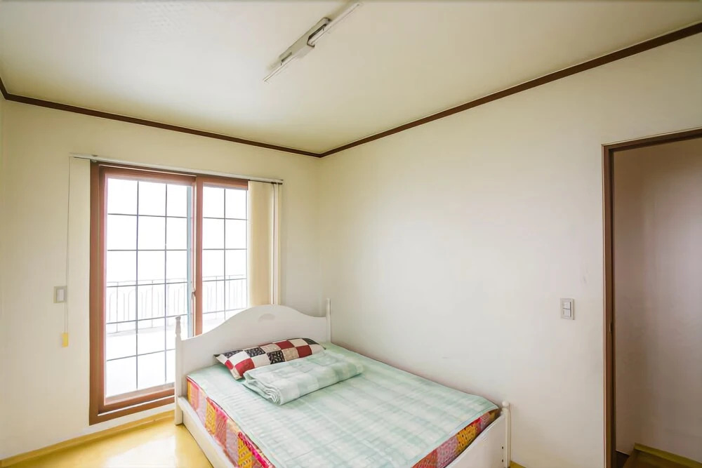 Chungju Mulian Foggy Pension