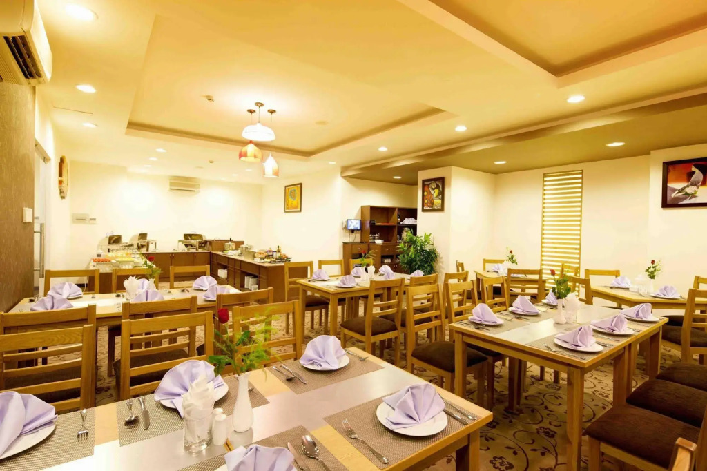 TTC Hotel Deluxe Tan Binh