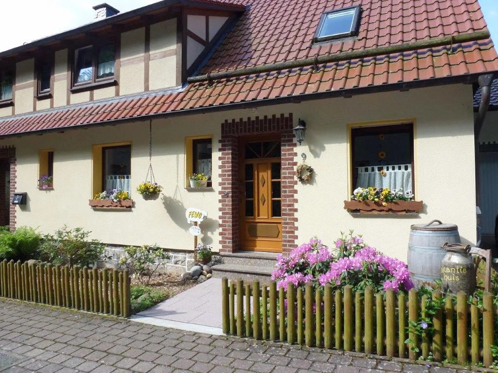 Quiet Holiday Home With Terrace