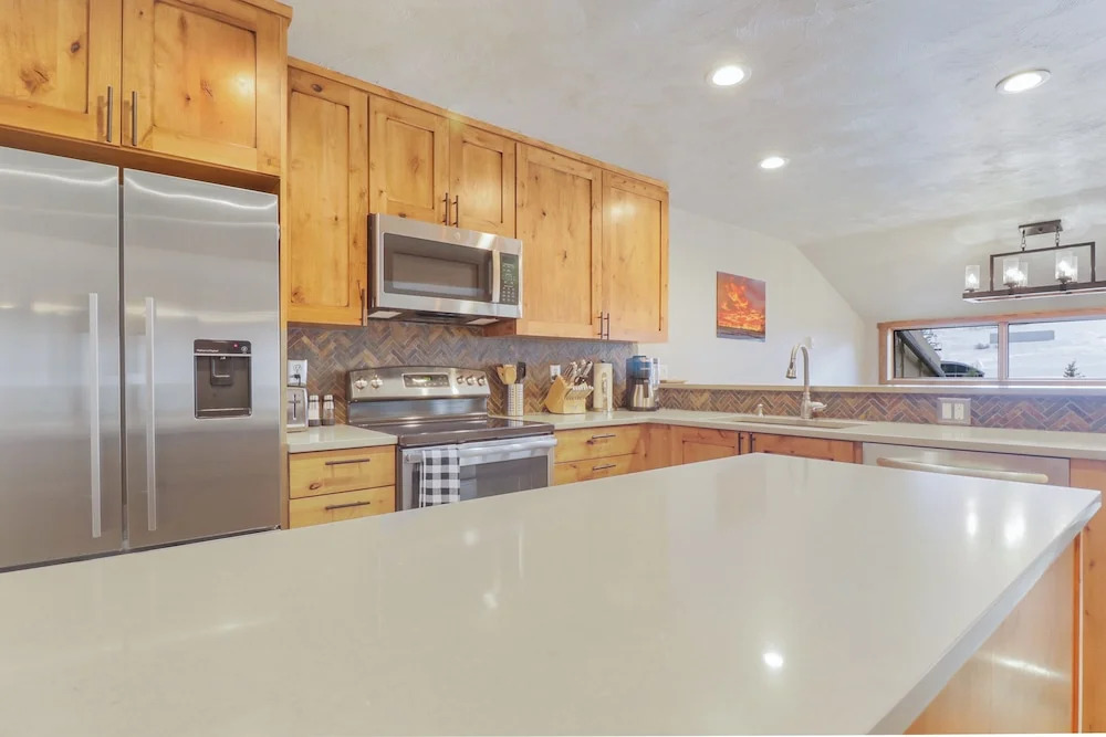 Vp-c112 Village Point 3 Bedroom Condo
