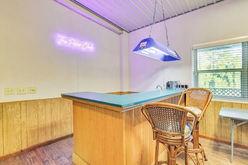 Riverfront Fishing: Home in Columbus w/ Grill