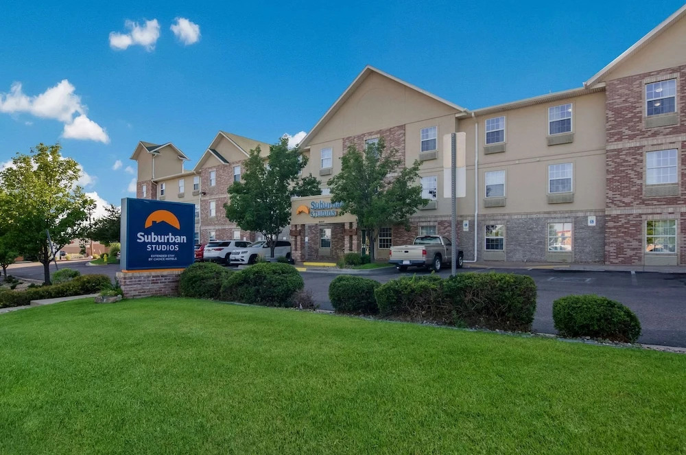 Savannah Suites