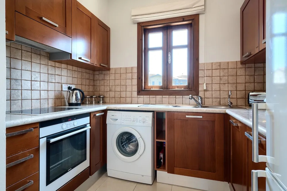 Charming 2 bedroom apartment 'DC11' - with communal pool and resort facilities, Helios Heights village on Aphrodite Hills Resort