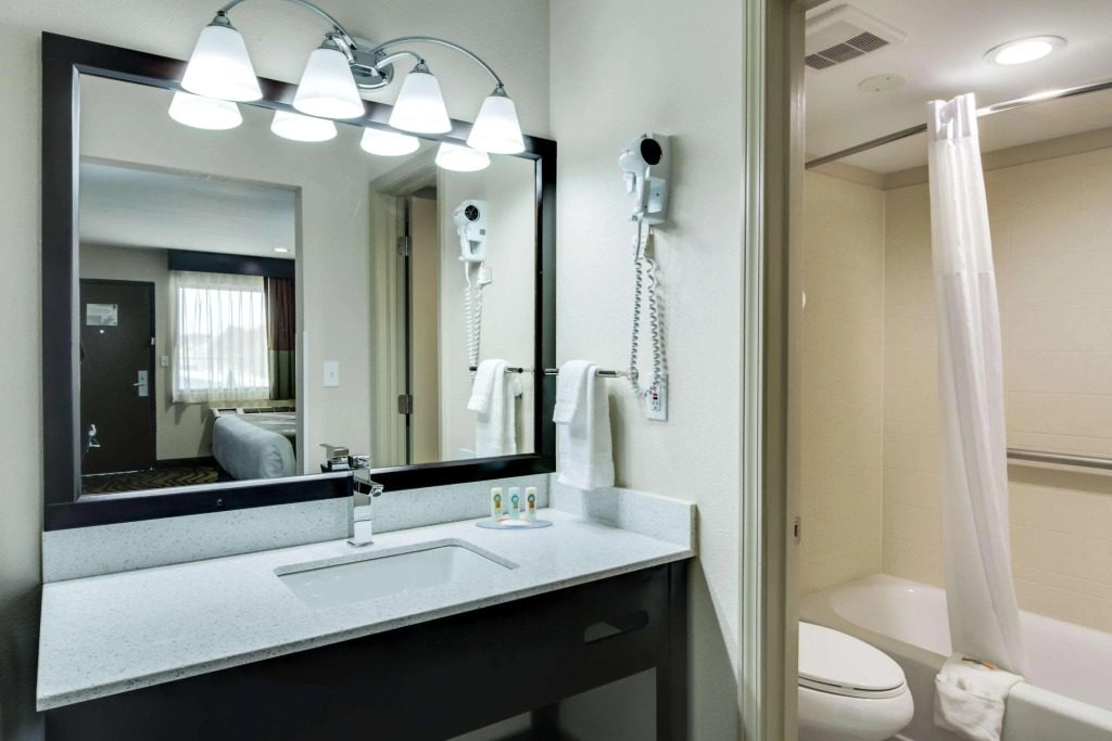 Quality Inn & Suites Athens University Area