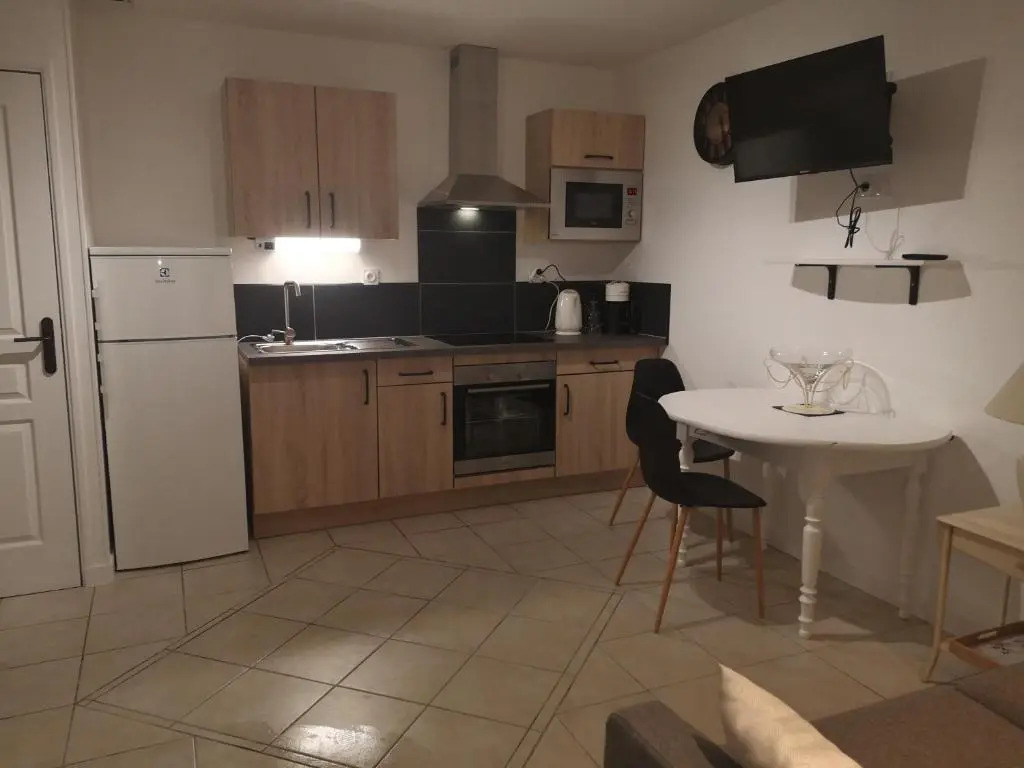 Appartement 2 pièces avec terrasse proche mer et commerces